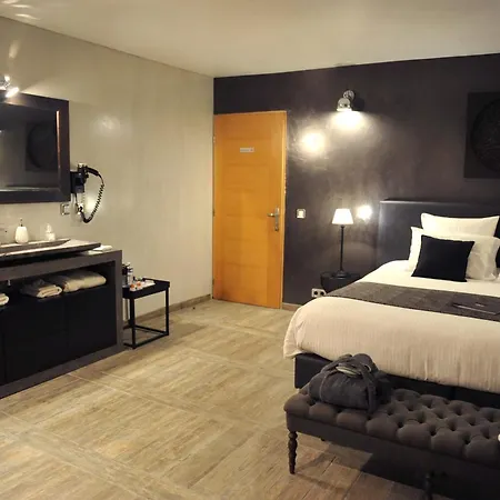 Terre Des Anges Bed & Breakfast Sarrians